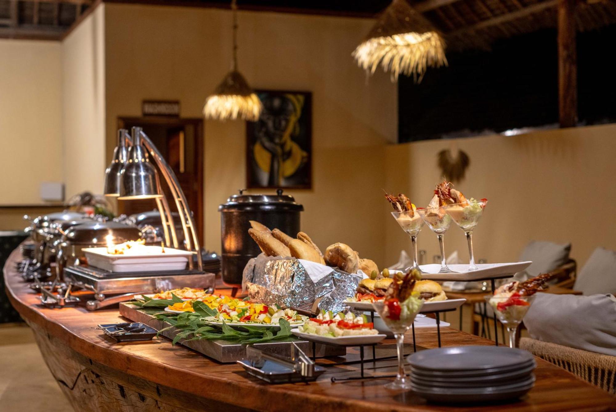 Safaya Luxury Villas - Adults Only Nungwi Exterior photo